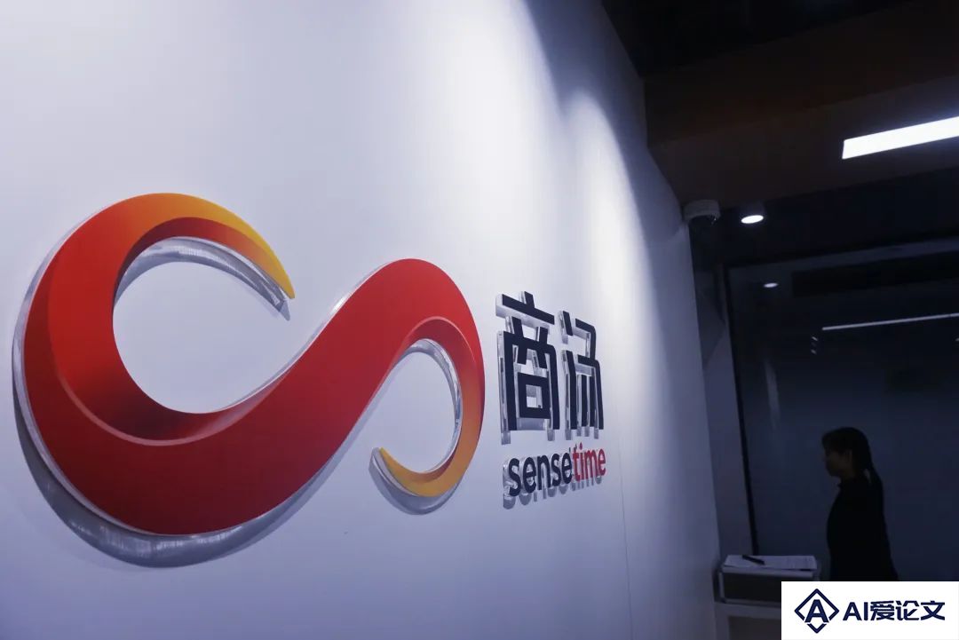 380亿AI巨头，又亏了24亿