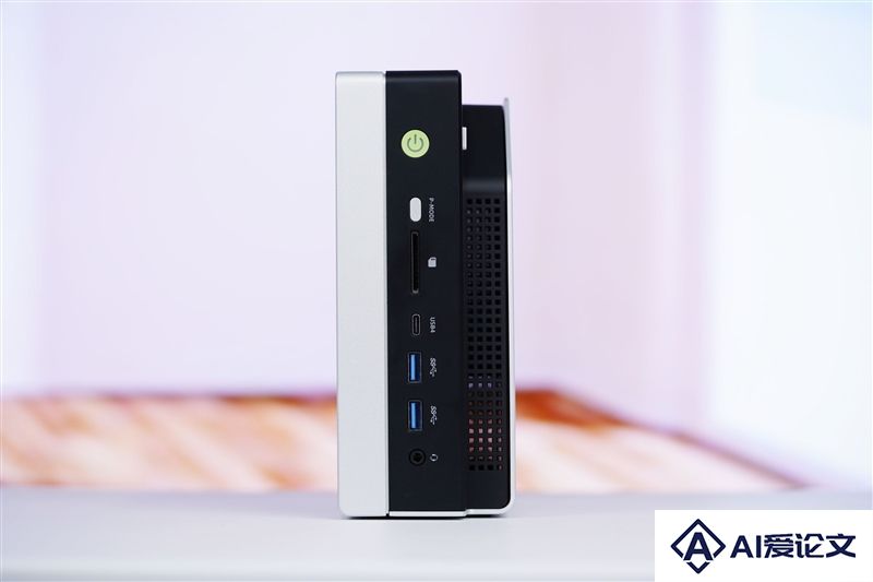 锐龙AIMax+395集显远超RTX4060Laptop！极摩客EVO-X2迷你主机评测：235B大模型轻松拿捏