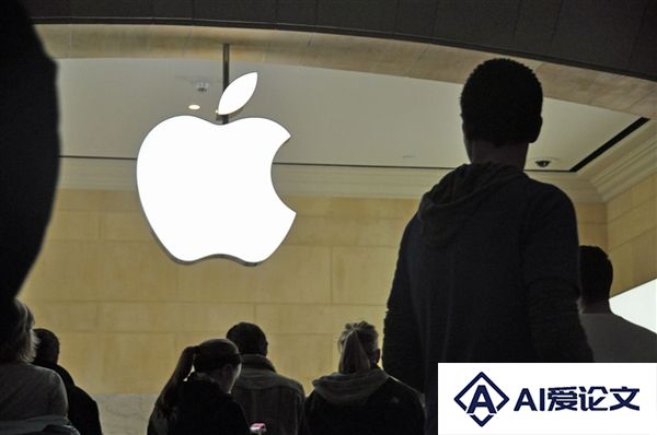 苹果AI掉队、股价今年跌16%！分析师：该换掉CEO库克了